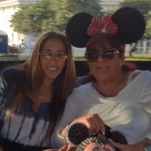 Hey Minnie. Custom extra large mini ears with bow and crystal star  pin 🐭